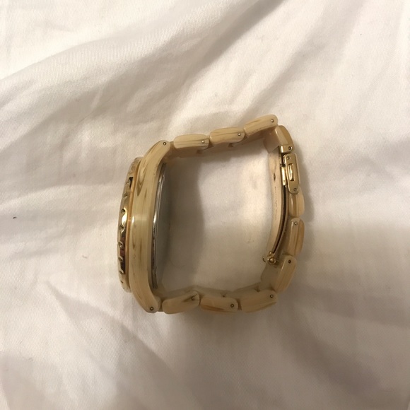 Micheal kors tortoise tan/gold watch - Picture 4 of 5